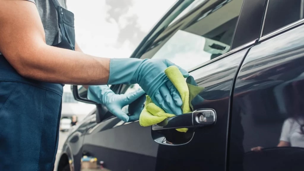 What to Consider When Evaluating the Best Car Wax? 